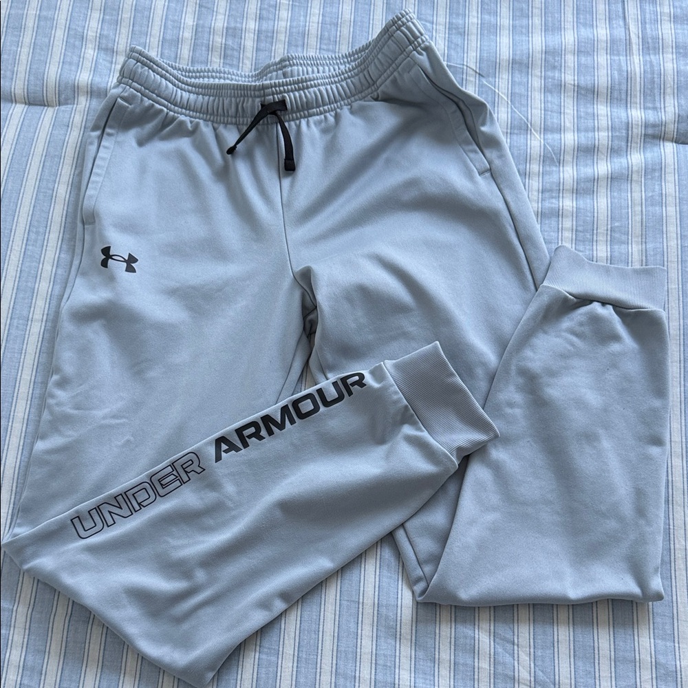 Under Armour Light Gray Boys Joggers. Size YLG